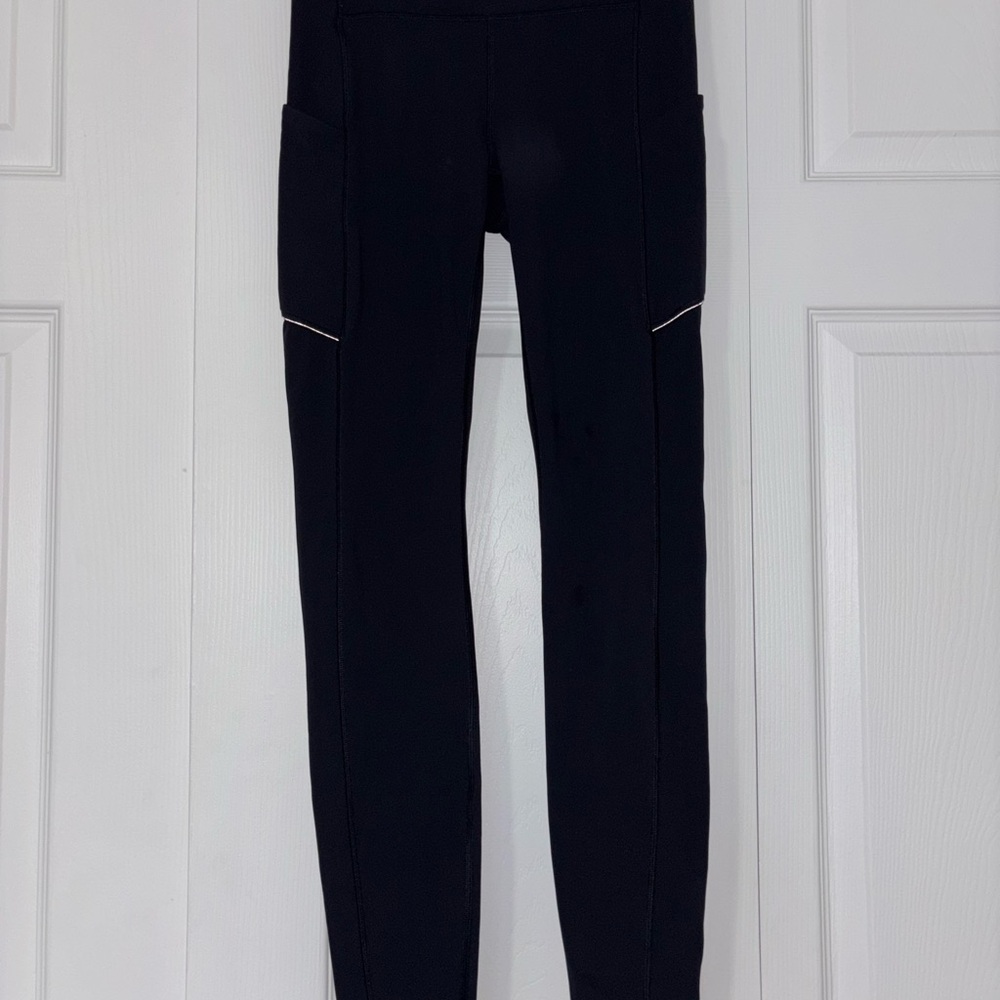 Lululemon Black High-Waisted Leggings with Pockets